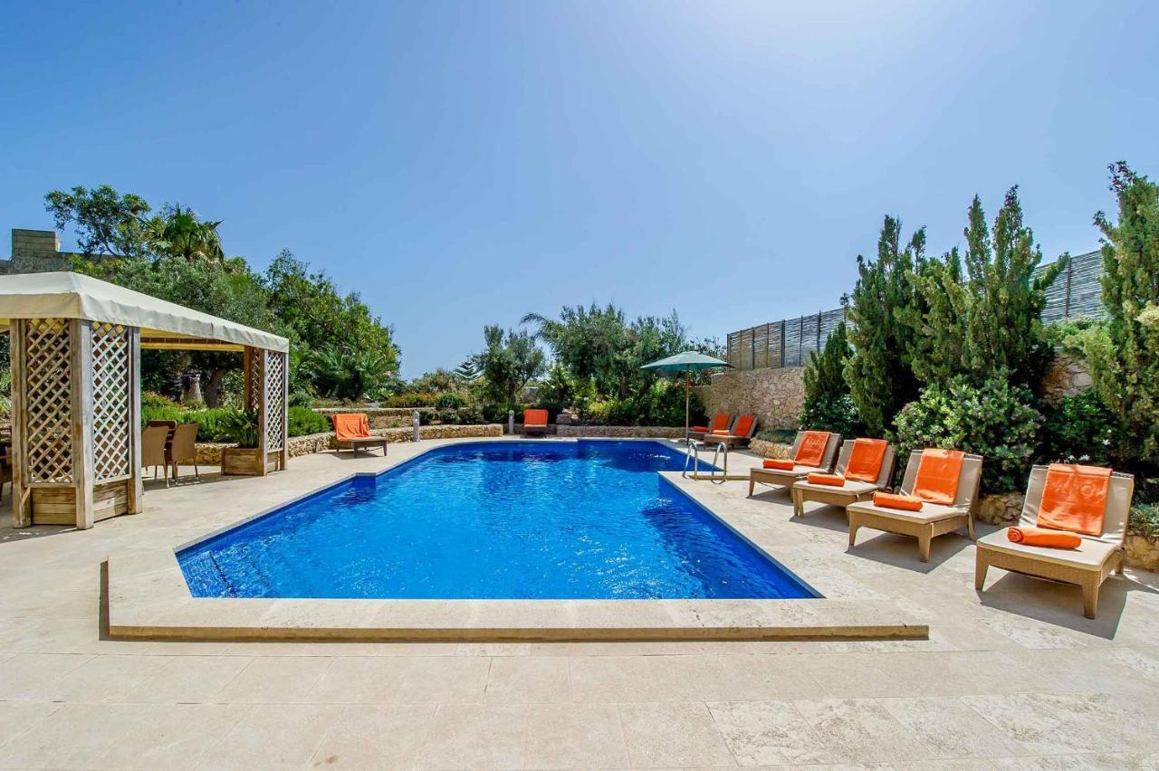 The Almonds Luxury Villa San Lawrenz Exterior foto