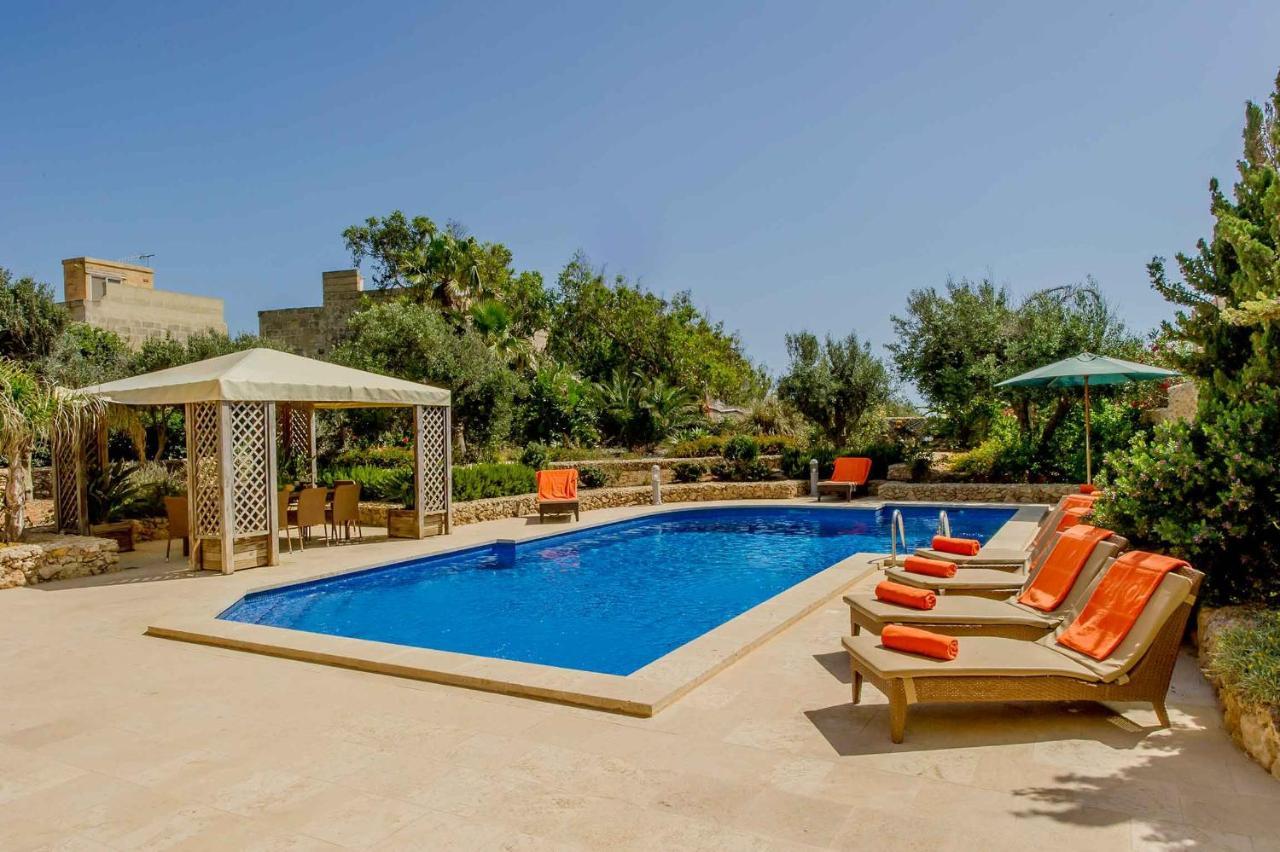 The Almonds Luxury Villa San Lawrenz Exterior foto