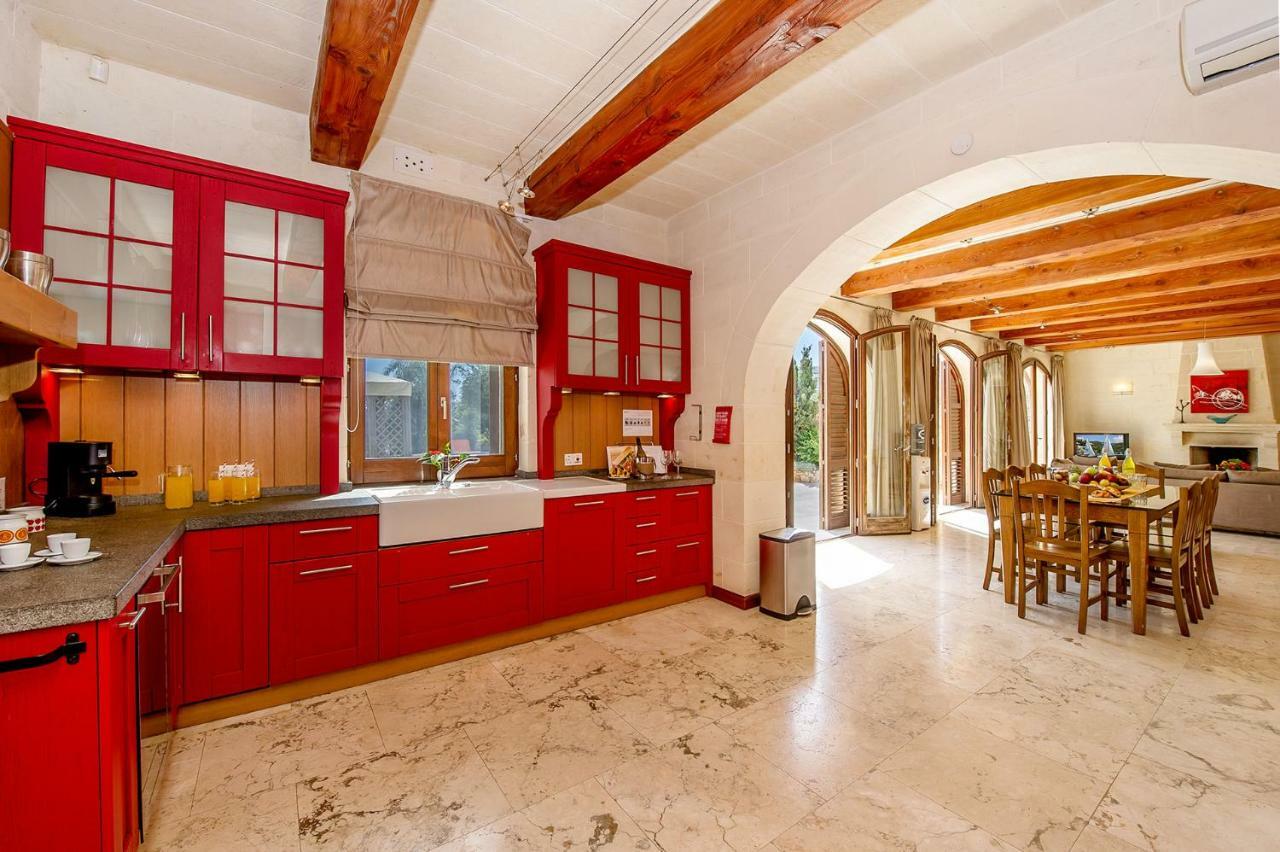 The Almonds Luxury Villa San Lawrenz Exterior foto